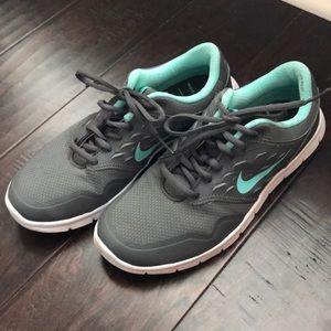 Mint and grey like new Nike sneakers